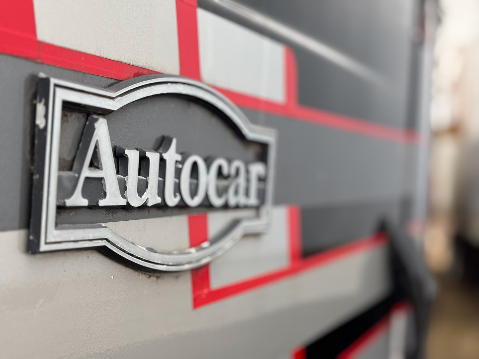 1996 VOLVO Quad-Axle - Image 24